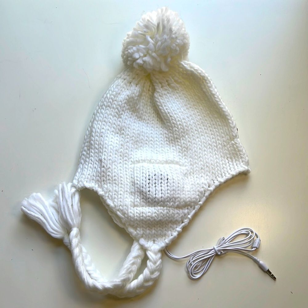 Collection Eighteen White Headphones Winter Hat